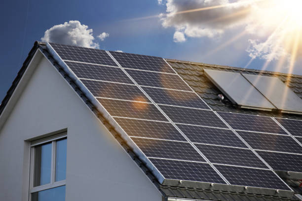 solar panels work on cloudy days